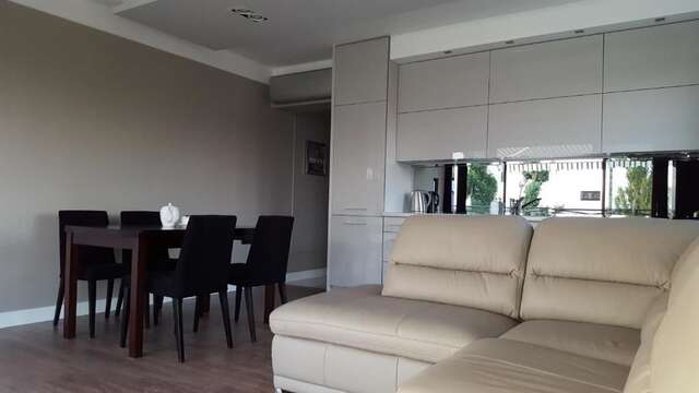 Апартаменты Lake Apartment Элк-53